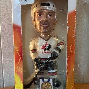 2001 BRENDAN SHANAHAN TEAM CANADA COLLECTIBLE SERIES HAND PAINTED BOBBLE HEAD
